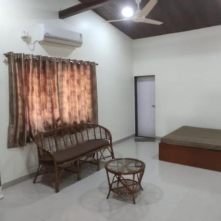 Villa Vasant Lata Farm House Barashiv Exterior foto
