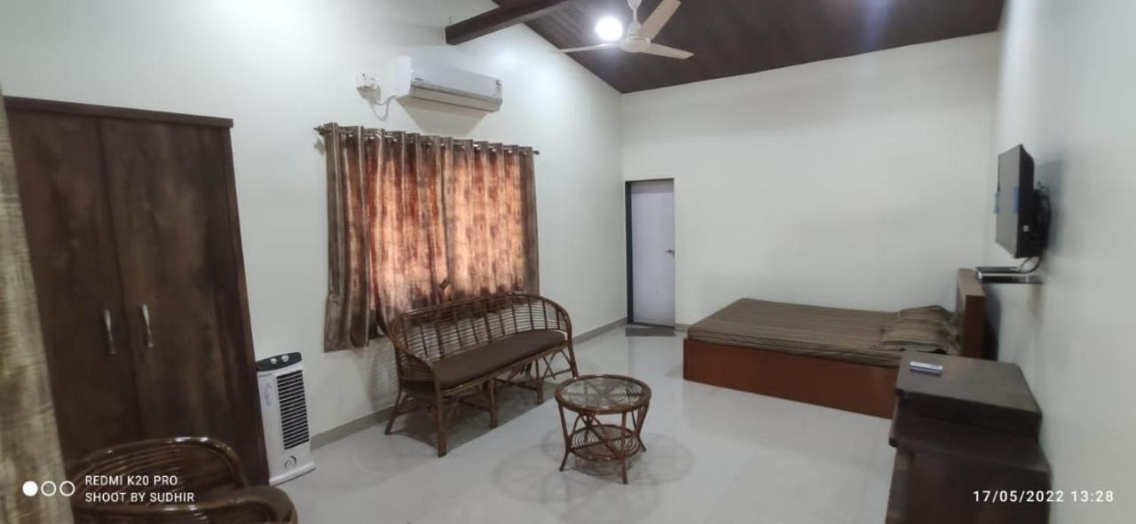 Villa Vasant Lata Farm House Barashiv Exterior foto